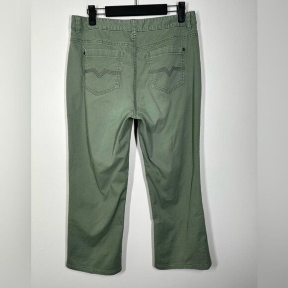 Northern Reflections Green Weekend Cropped Pants Size 8 - Picture 6 of 6